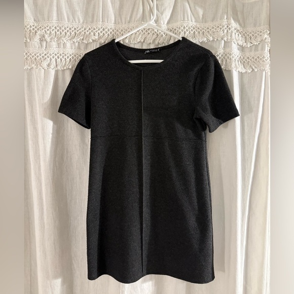 Zara Dresses & Skirts - Zara Classic Black Short Sleeve Dress